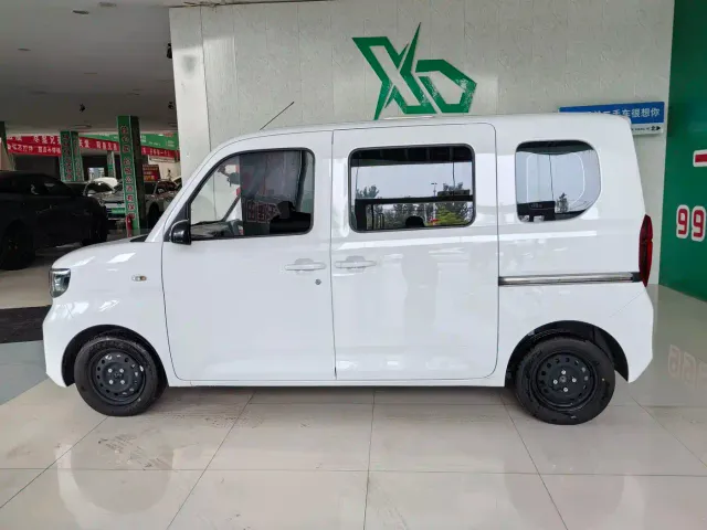 Wuling Zhiguang NEV — Фото автомобиля 13