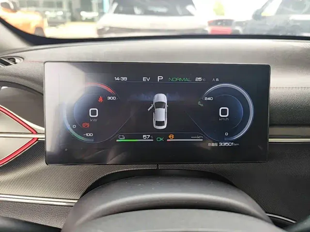 BYD Destroyer 05 2022 DM-i 55KM Premium — Фото автомобиля 11