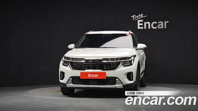 Kia Seltos Бензин 1.6 турбо 2WD — Фото автомобиля 3