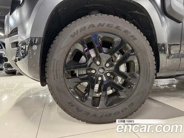 Land Rover Defender Defender (L663) 130 P400 Outbound — Фото автомобиля 16