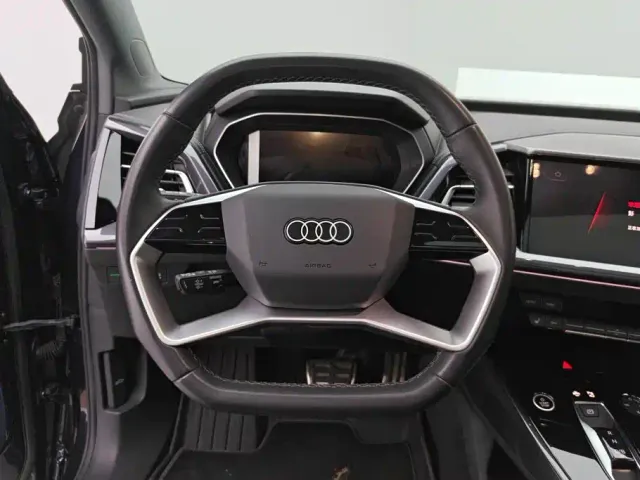 Audi Q4 e-tron — Фото автомобиля 15