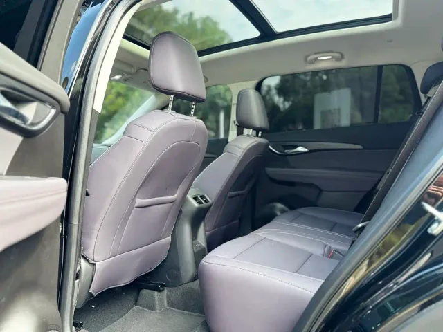Buick Envision Plus — Фото автомобиля 4