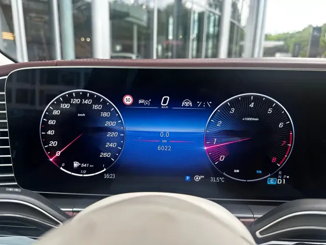 Mercedes-Benz Maybach GLS — Фото автомобиля 10