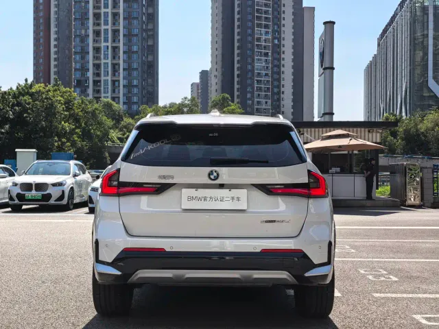 BMW X1 — Фото автомобиля 6