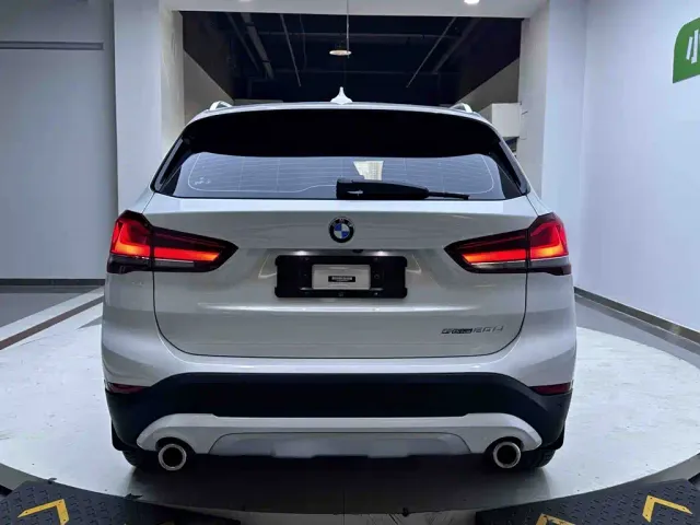 BMW X1 — Фото автомобиля 5