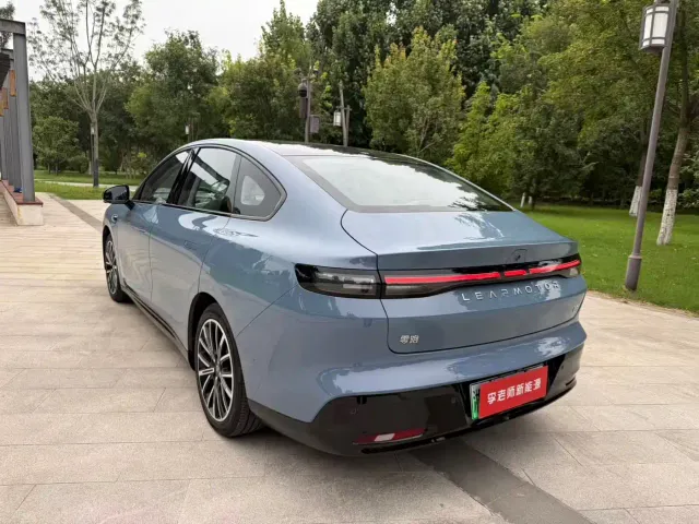 Leapmotor B01 — Фото автомобиля 6