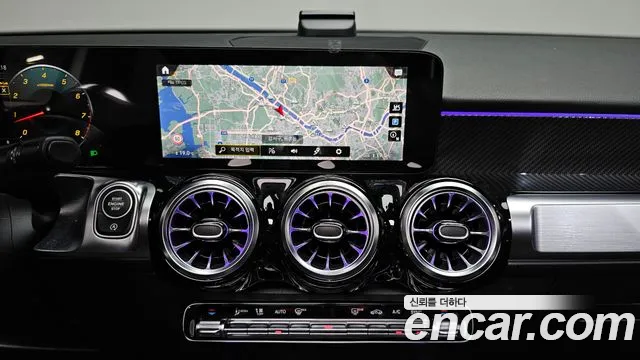 Mercedes-Benz GLB-Class — Фото автомобиля 13