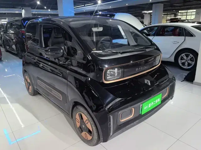 Baojun KiWi EV — Фото автомобиля 3