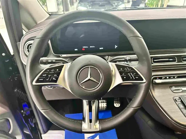 Mercedes-Benz V-Class — Фото автомобиля 7