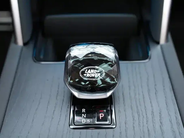 Land Rover Discovery Sport — Фото автомобиля 12