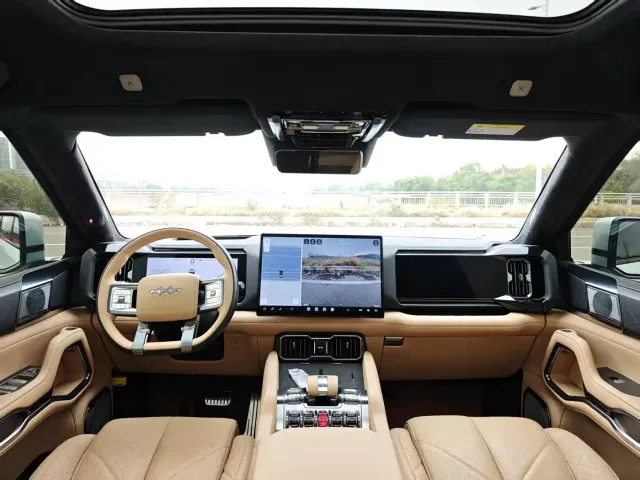 BYD FangChengBao Leopard 8 — Фото автомобиля 5