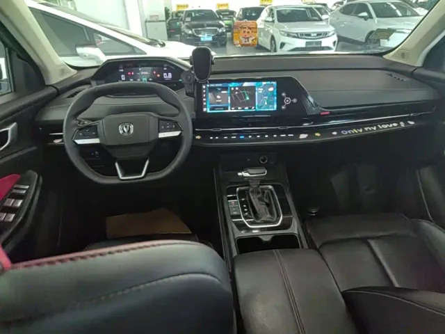 Changan CS55 Plus — Фото автомобиля 9