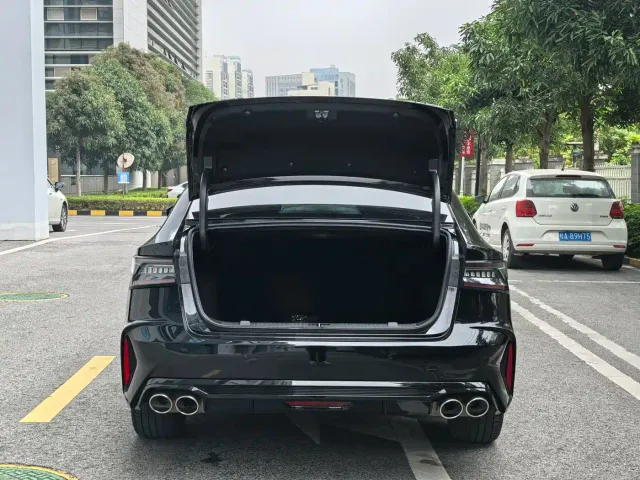 Chery Arrizo 8 — Фото автомобиля 9
