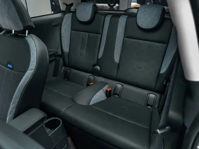 MINI Hatch — Фото автомобиля 22