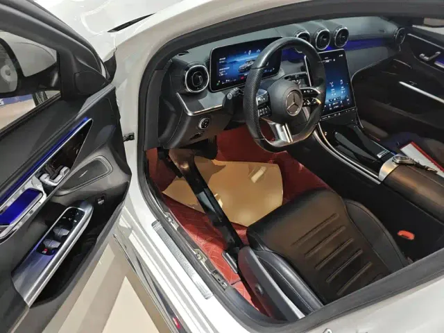 Mercedes-Benz C-Class — Фото автомобиля 11