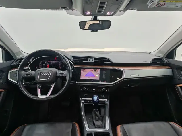 Audi Q3 — Фото автомобиля 10