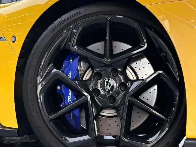 Maserati MC20 — Фото автомобиля 11