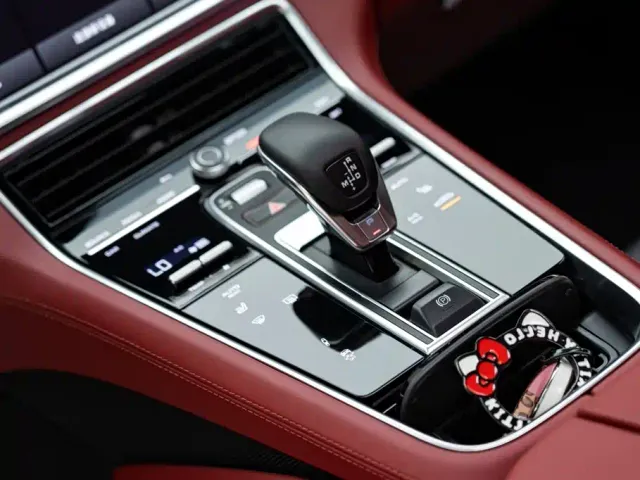 Porsche Panamera — Фото автомобиля 17