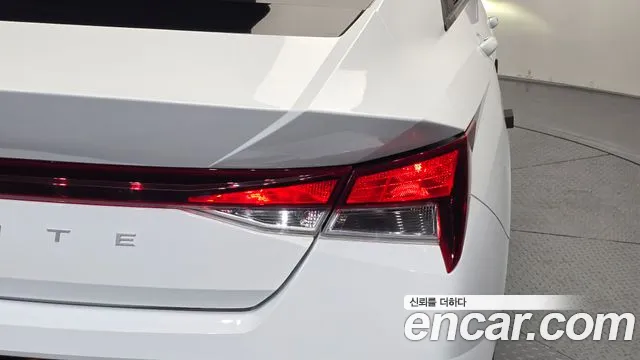 Hyundai AVANTE Новый Avante (CN7) — Фото автомобиля 20