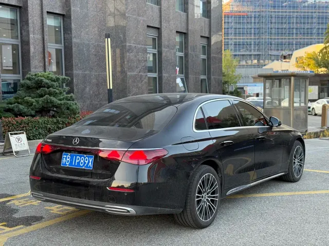 Mercedes-Benz E-Class — Фото автомобиля 9