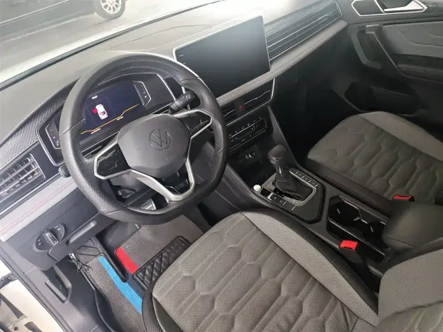 Volkswagen Tiguan X — Фото автомобиля 10