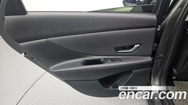 Hyundai Avante CN7 — Фото автомобиля 24