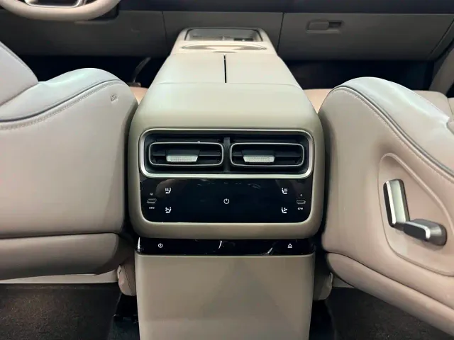 Li Auto i6 — Фото автомобиля 15