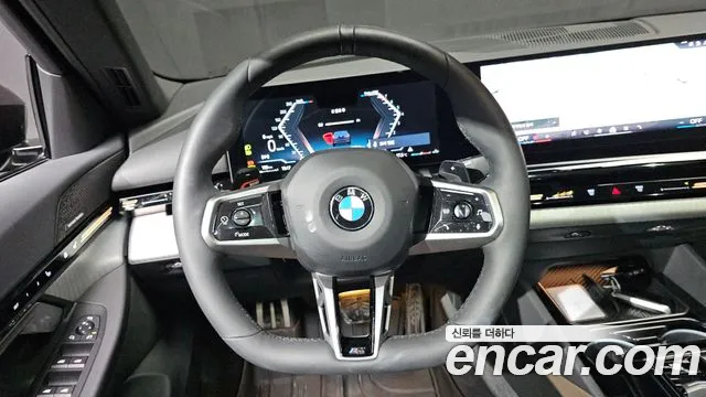 BMW 5 Series G60 — Фото автомобиля 19