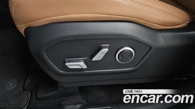 Hyundai Santafe — Фото автомобиля 24