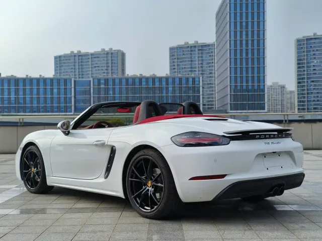Porsche 718 — Фото автомобиля 6