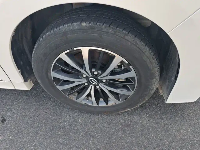 GAC Trumpchi M8 — Фото автомобиля 24