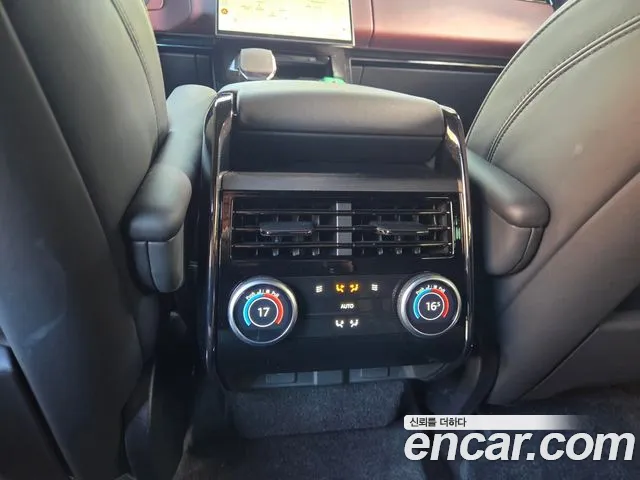 Land Rover Range Rover Sport — Фото автомобиля 13
