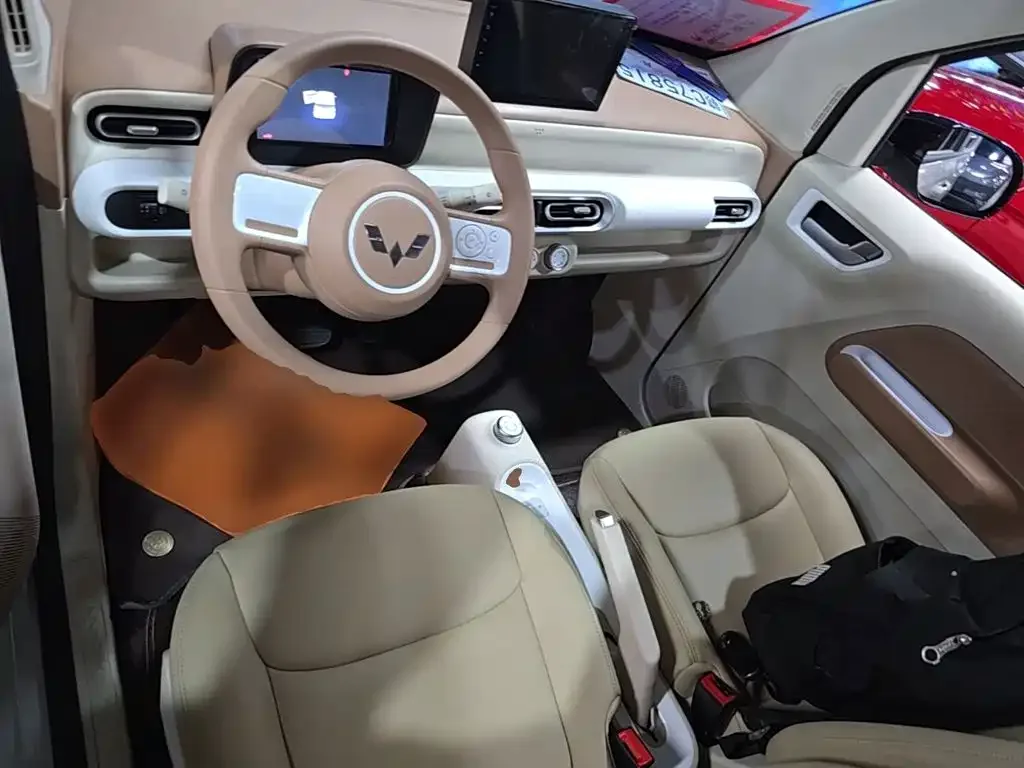Wuling Motors Hongguang MINIEV 2024 3rd Generation 215km Youth Edition — Фото автомобиля 9