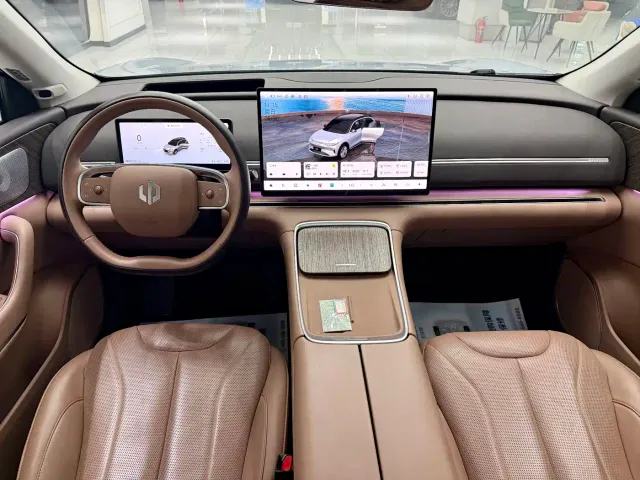 Leapmotor C11 — Фото автомобиля 5