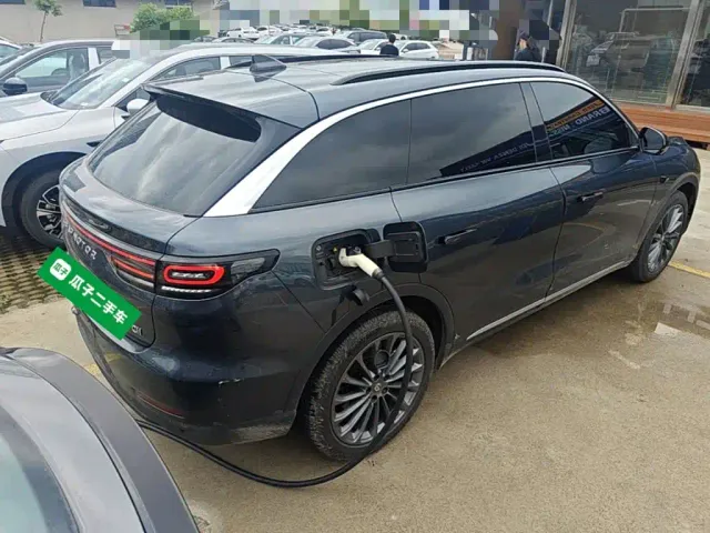 Leapmotor C11 — Фото автомобиля 6