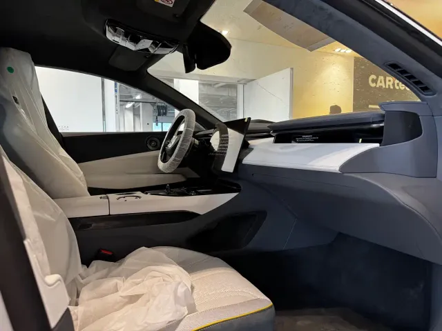 Lotus Emeya — Фото автомобиля 4