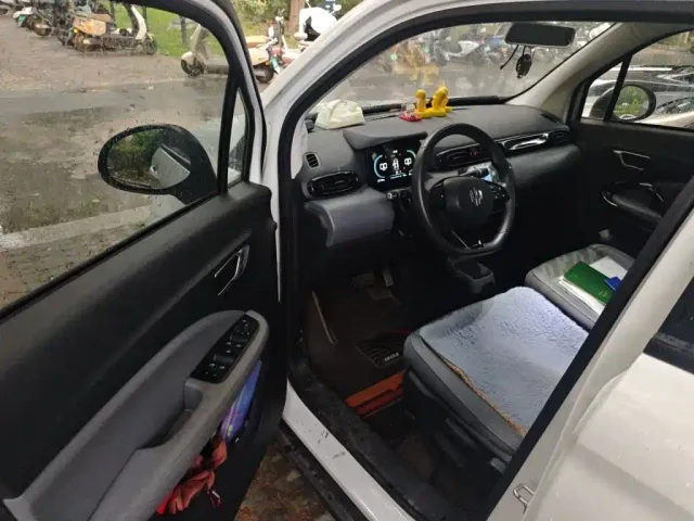 Leapmotor T03 — Фото автомобиля 12
