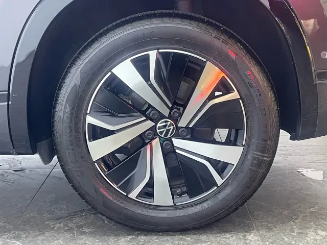 Volkswagen Tayron GTE Plug-in Hybrid — Фото автомобиля 10