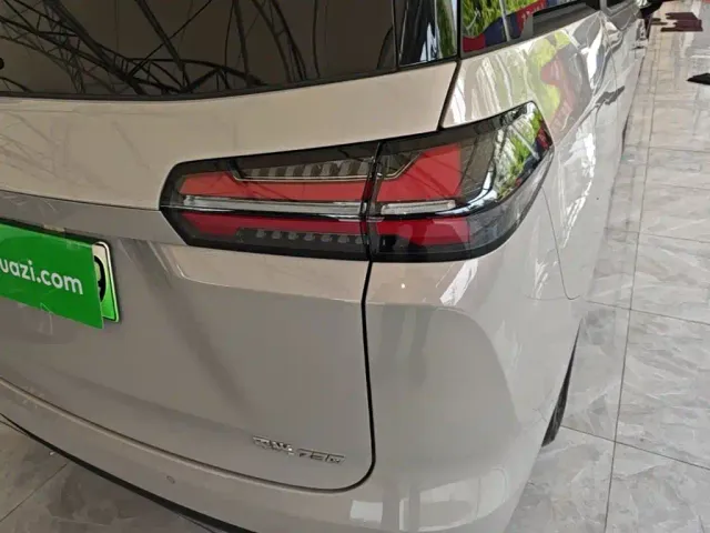Wuling Starlight 730 — Фото автомобиля 7