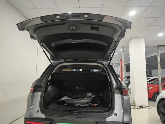 BYD Song Pro — Фото автомобиля 18