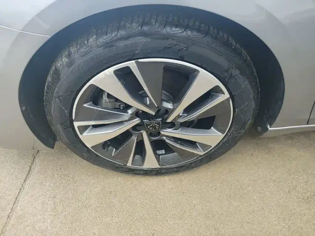 Peugeot 408 — Фото автомобиля 22