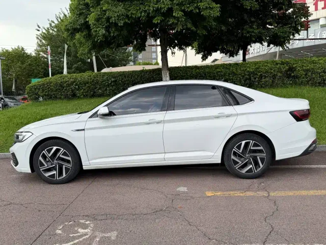 Volkswagen Sagitar — Фото автомобиля 3