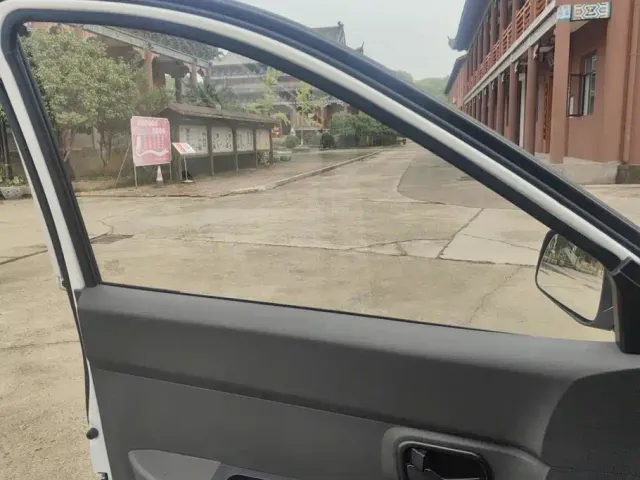 Wuling Hongguang Plus — Фото автомобиля 7