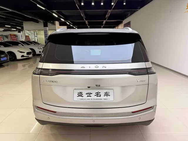 GAC Aion Y — Фото автомобиля 11