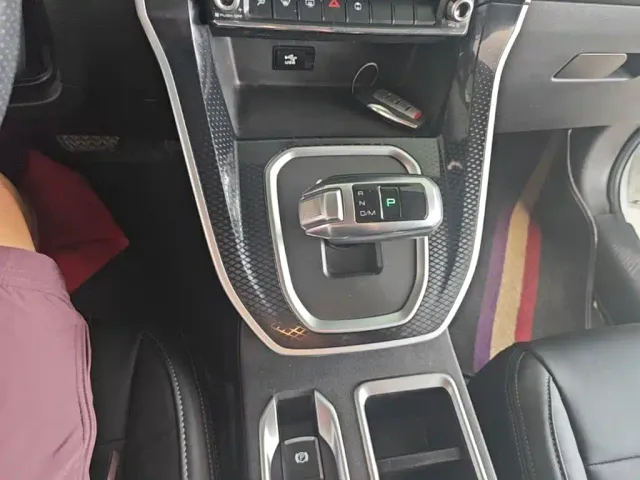 Haval M6 — Фото автомобиля 13