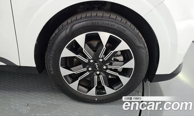Kia Carnival 4th Gen — Фото автомобиля 6