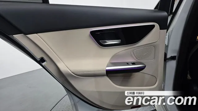 Mercedes-Benz C-Class — Фото автомобиля 25