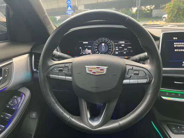 Cadillac CT5 — Фото автомобиля 15