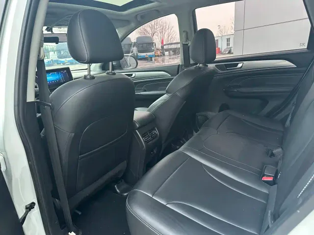 Haval M6 — Фото автомобиля 9