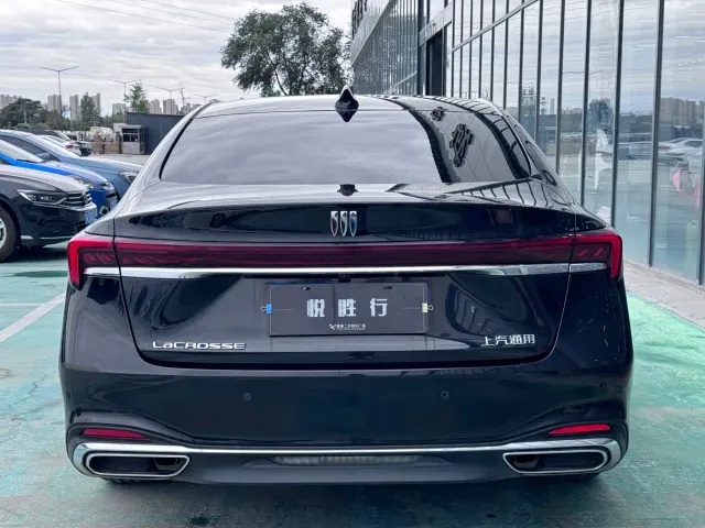 Buick LaCrosse — Фото автомобиля 6